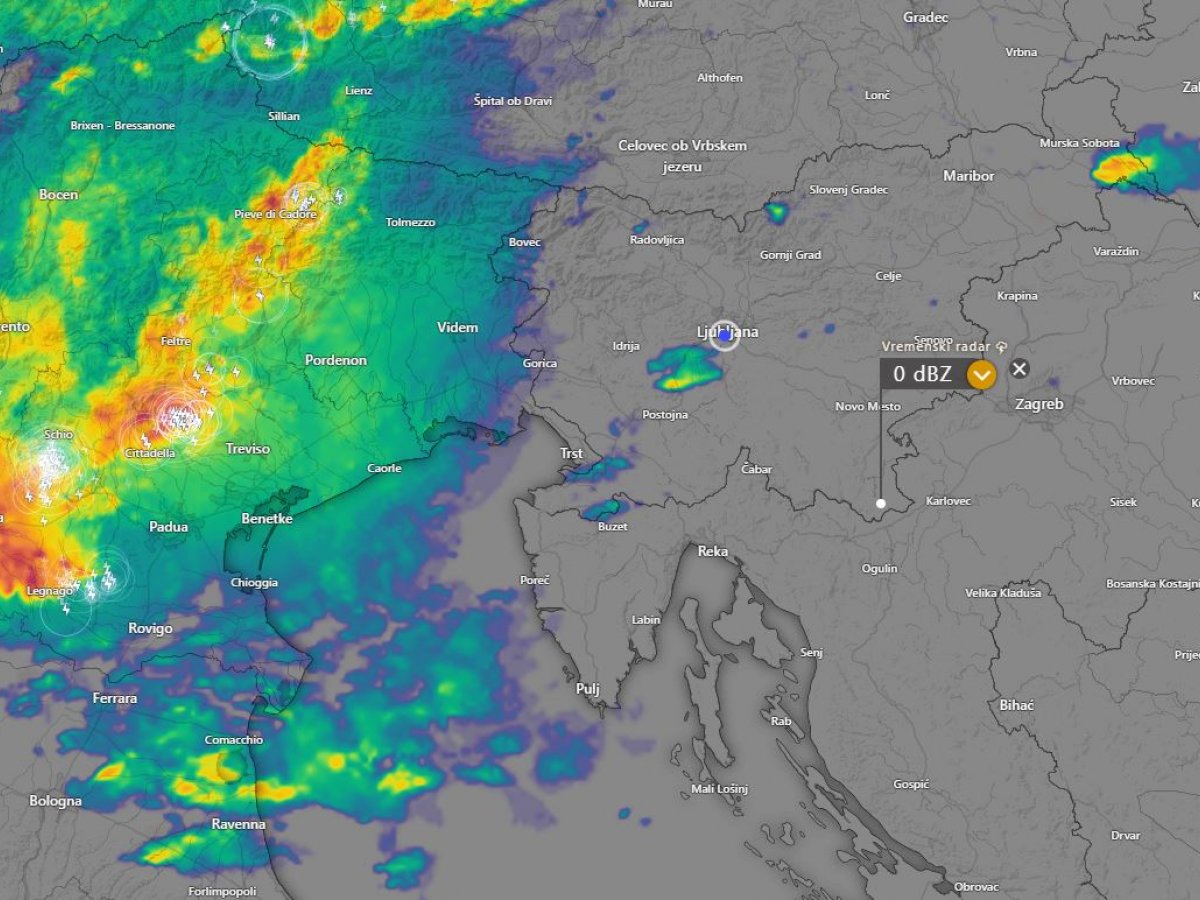 RDEČE OPOZORILO ZA ZAHOD DRŽAVE Možna neurja s točo, močnejšim vetrom